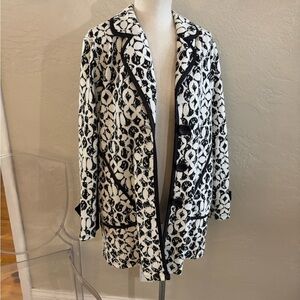 Zoe Vintage Black and White Patterned Coat sz Small
